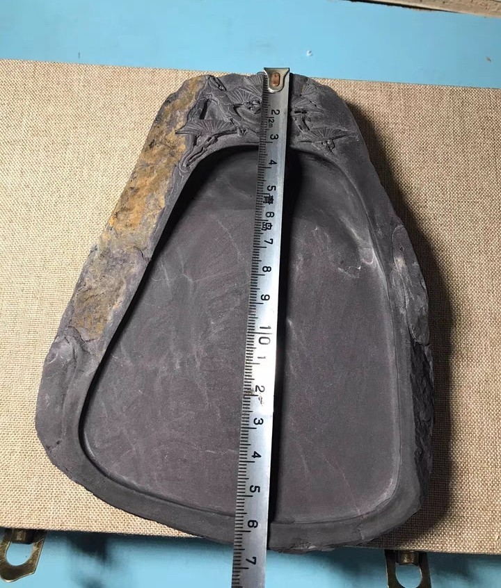 端渓硯 端渓・随型松紋硯 老坑 水巌 大西洞 金綫
