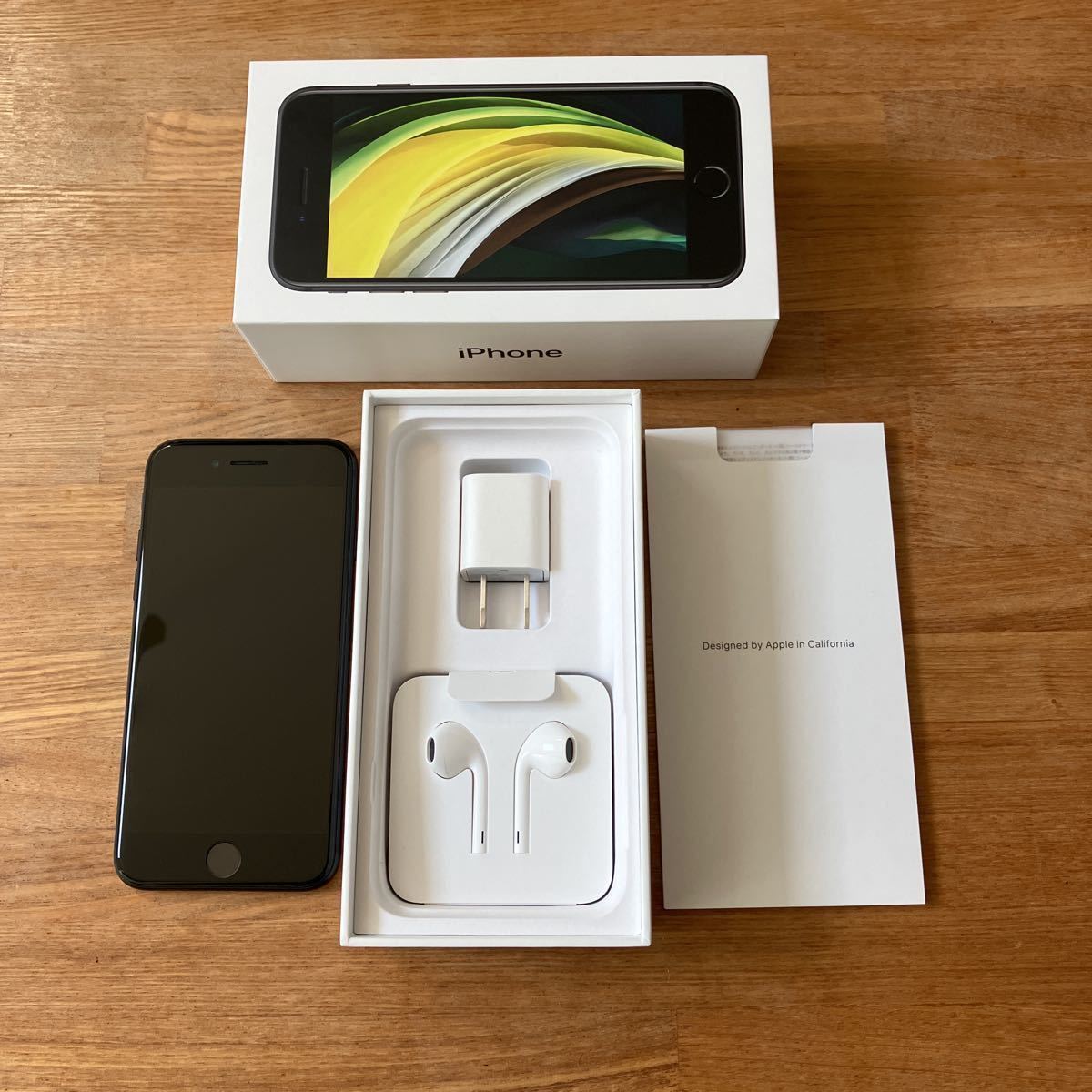 【安い，新作登場】 iPhone SE2 64GB ジェットブラック SIMロック解除済み(iPhone)｜売買されたオークション情報、yahooの商品情報をアーカイブ公開 - オークファン iPhone
