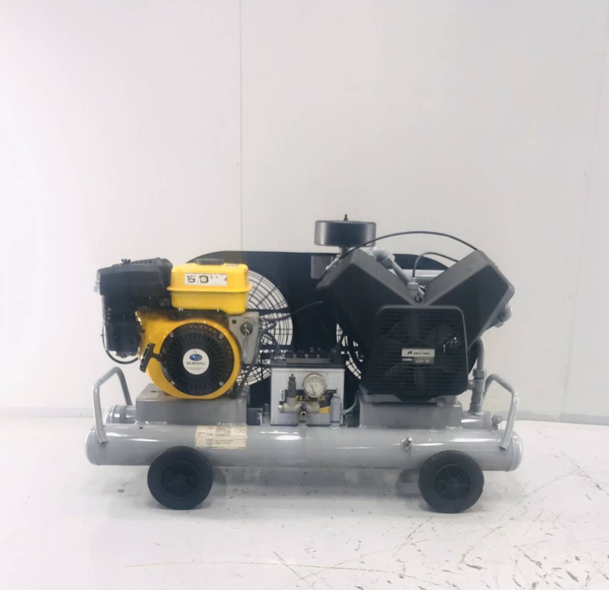 アネスト岩田 COMG L22-10 エンジンコンプレッサー ロビン SUBARU 6.0 EX17●最大7.5馬力●最大圧力1.0MPa動作確認済み (110)　