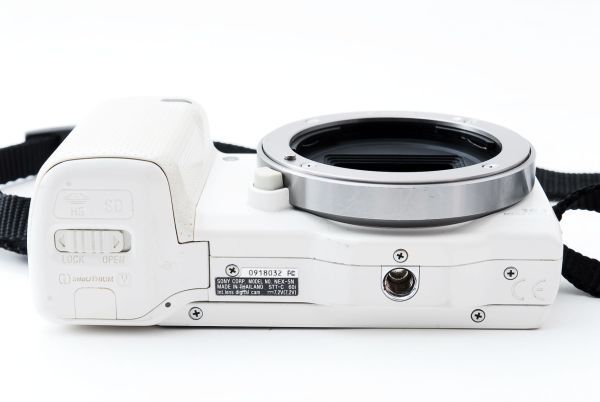 NEX-5N Sony : com 16.1 MP Compact Interchangeable Lens - | α SONY