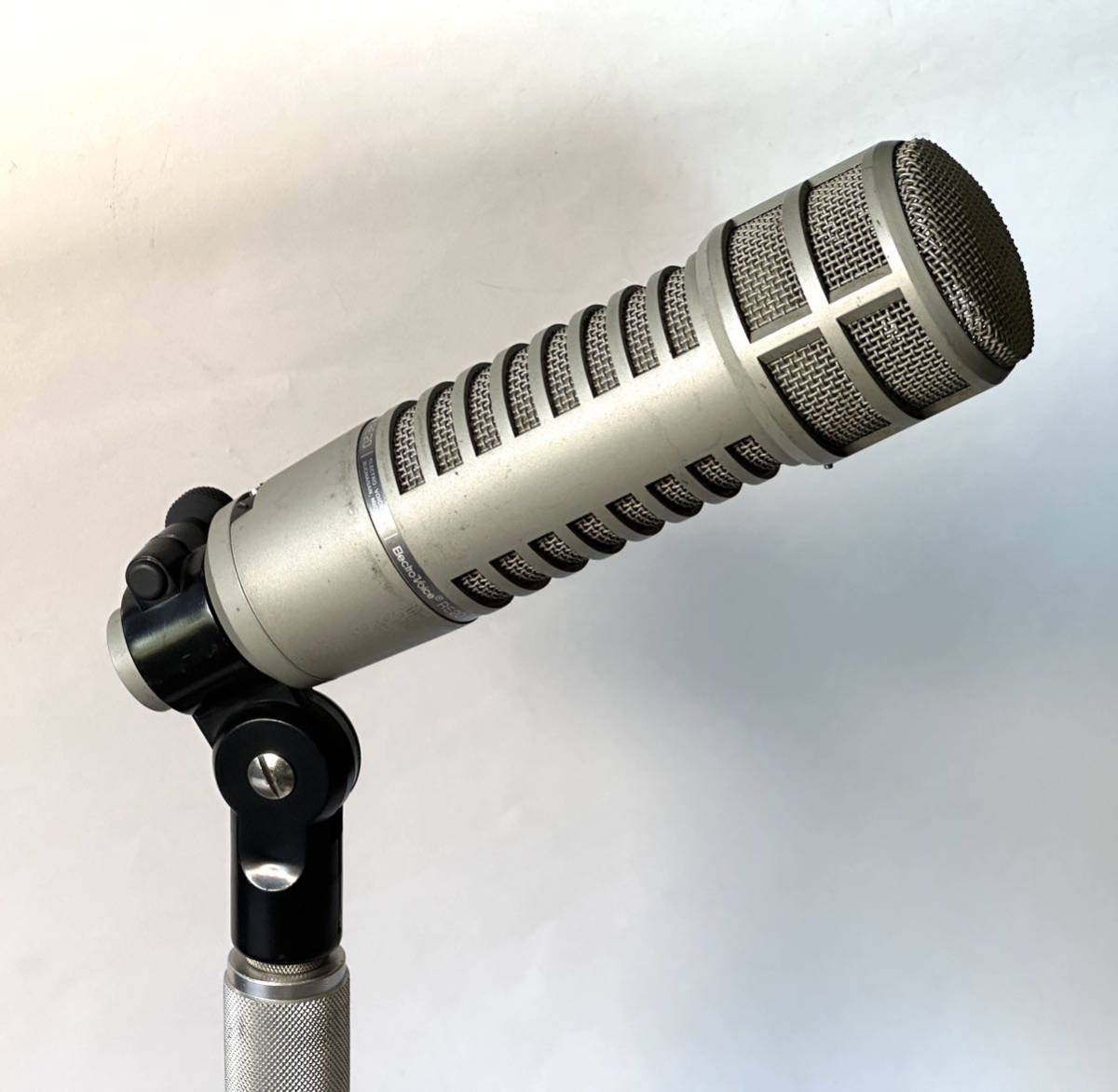 TASCAM カセットマルチトラックレコーダー PORTASTUDIO 424