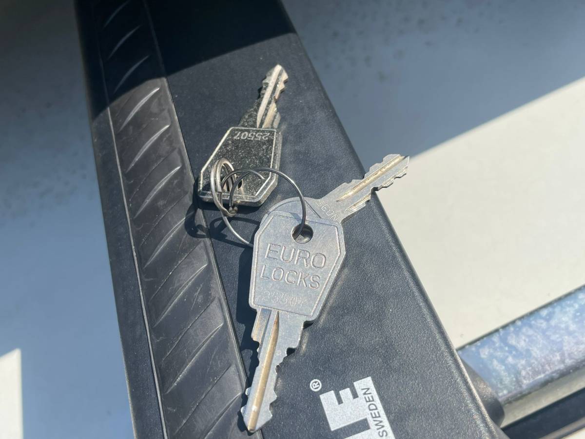 現状中古品】メルセデスベンツ Mercedes-Benz 純正 ルーフキャリア 