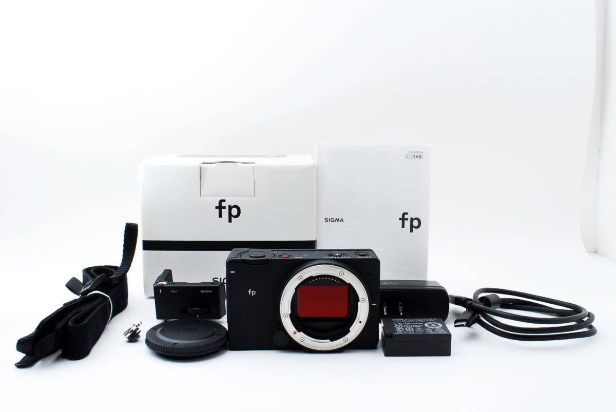 fp SIGMA | ボディ シグマ L カメラ おまけ純正バッテリー・充電 美品