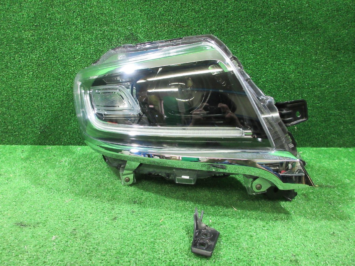 スズキ スペーシア MK53S 右 LEDヘッドライト ICHIKOH 1960　※ 未チェック品 ステー折れ有り　　2023.4.21.Y.1-B1-5　23031178