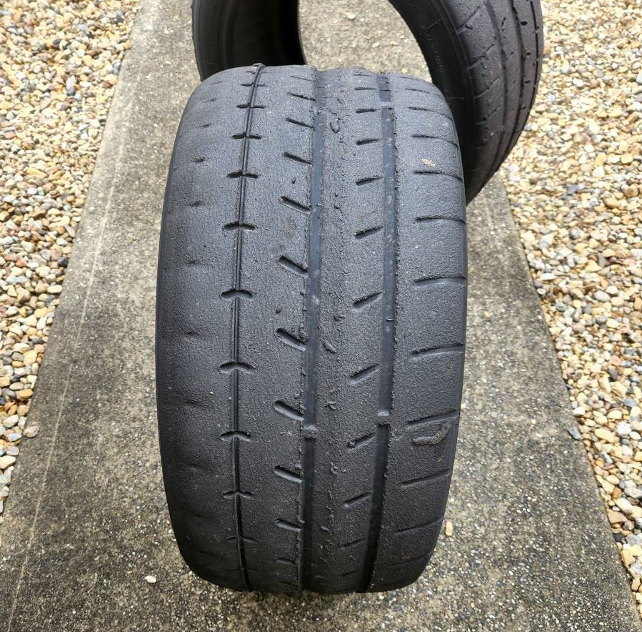 ADVAN A052 245/40R17 中古2本セット 21年製 A052 ADVAN 245⁄40R17