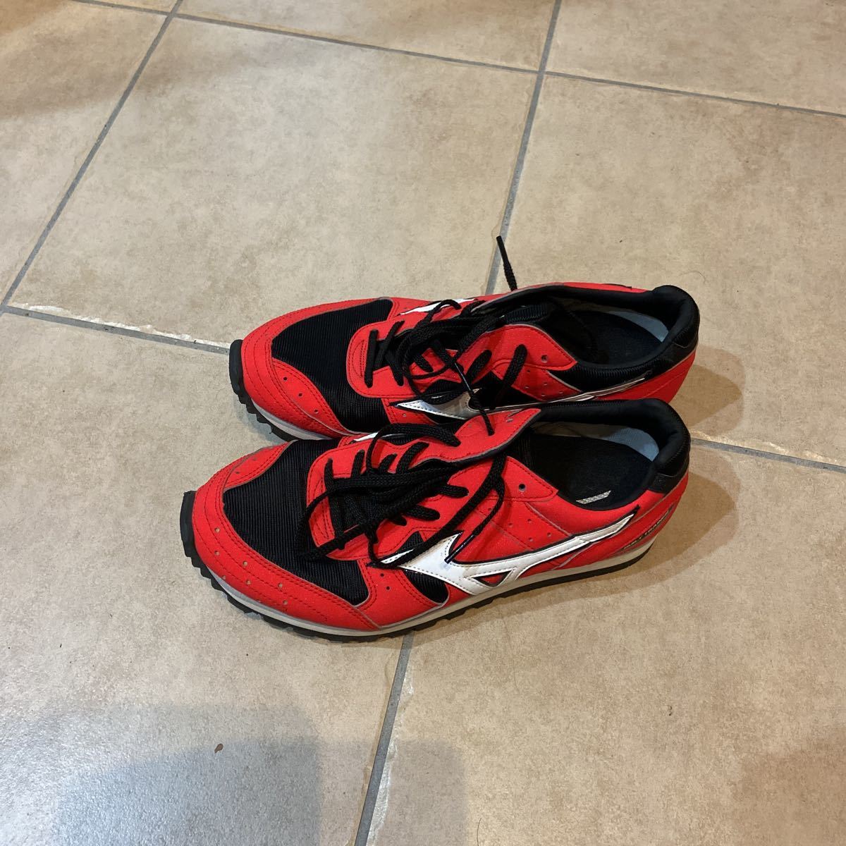 ミズノトレーニングシューズ