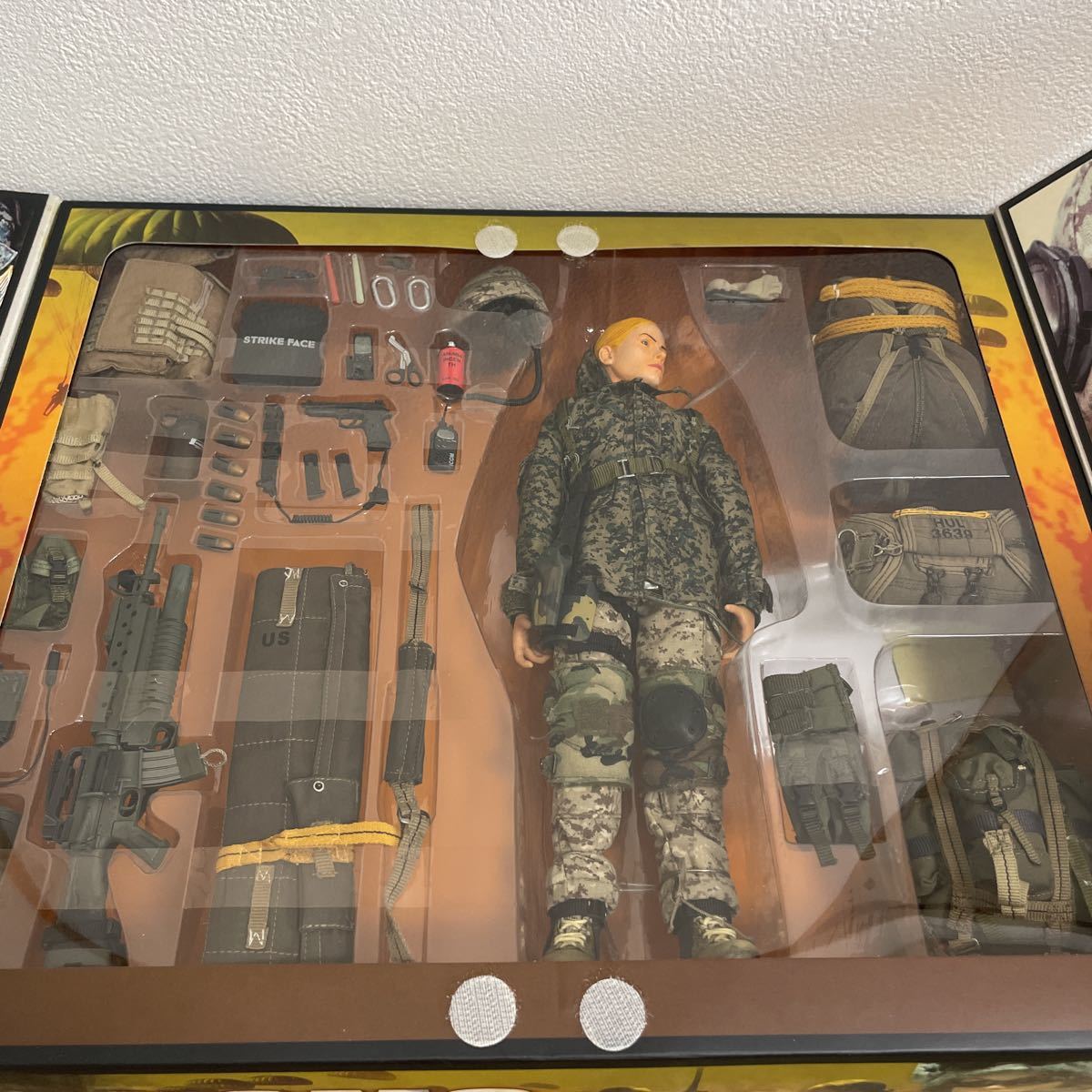 ホットトイズ USMC 3rd Force Service Support Group 1/6 ミリタリー