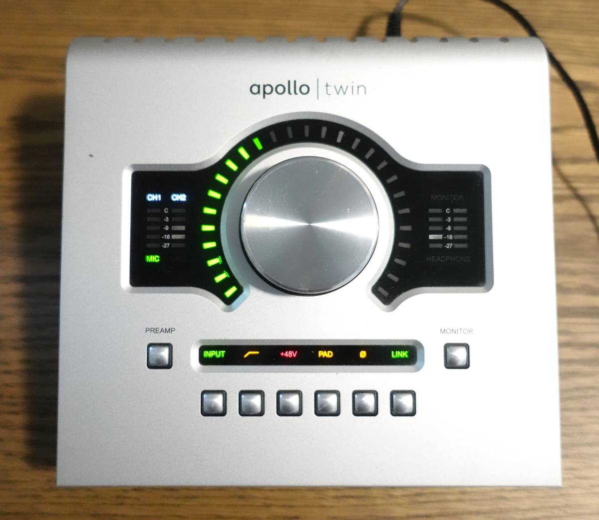Universal Audio Apollo Twin USB Audio Apollo Twin w⁄ FREE AC