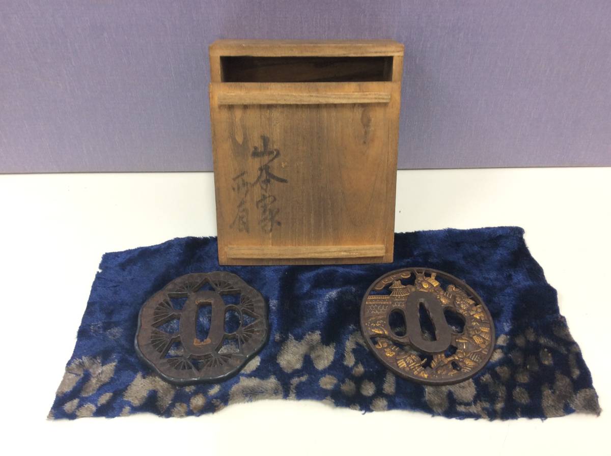 镡 刀鍔 刀剣美術 日本刀装具 □6289 日本刀装具 刀鍔 細工 鍔 刀の鍔 金彩 城 武将 /扇