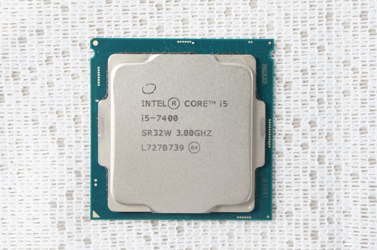 15○【送料無料】Intel/インテル CPU CORE i5-7400 3.0GHz PCパーツ パソコン部材○2711N1/0b