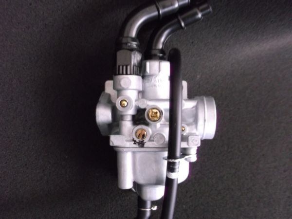 AE01 QR50 純正　キャブレターASSY　新品　QR 全年式共通　C，F，L，R，V 送料550円～ モトコンポ　. カレン　.　ロードパル S 　 　 .gf8