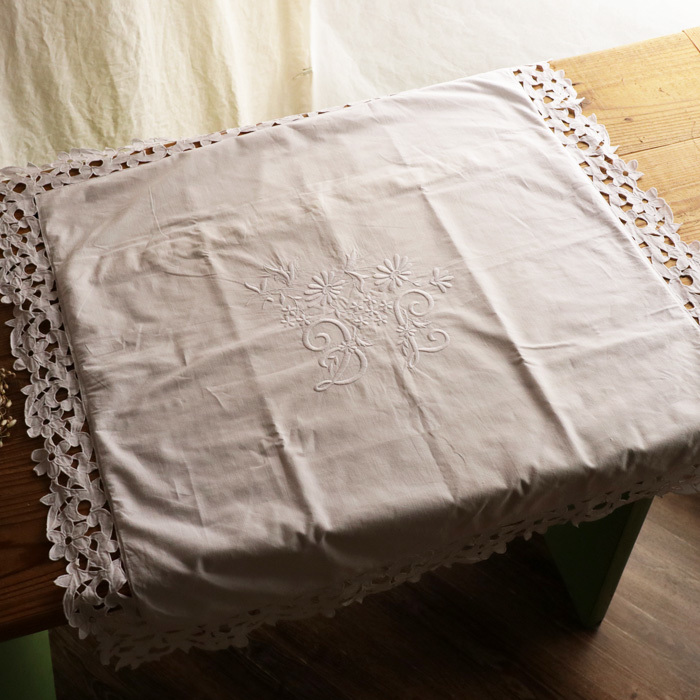 フランス 蚤の市 イニシャル刺繍 レース ピローケース リメイク
