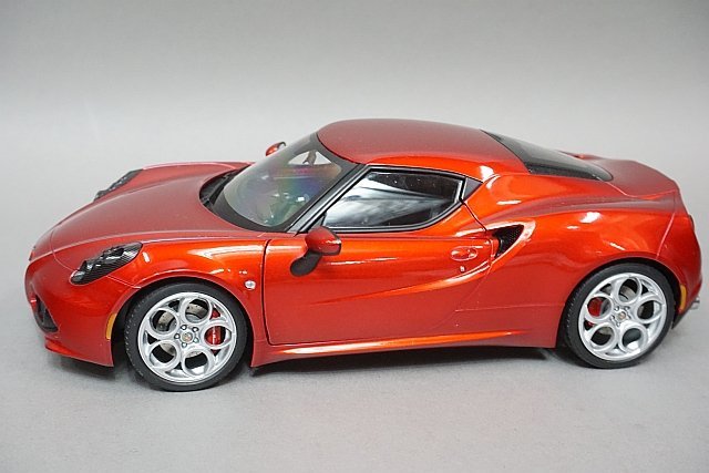 AUTOart オートアート 1/18 Alfa Romeo アルファロメオ 4C メタリックレッド コンポジットモデル ※本体のみ 70186