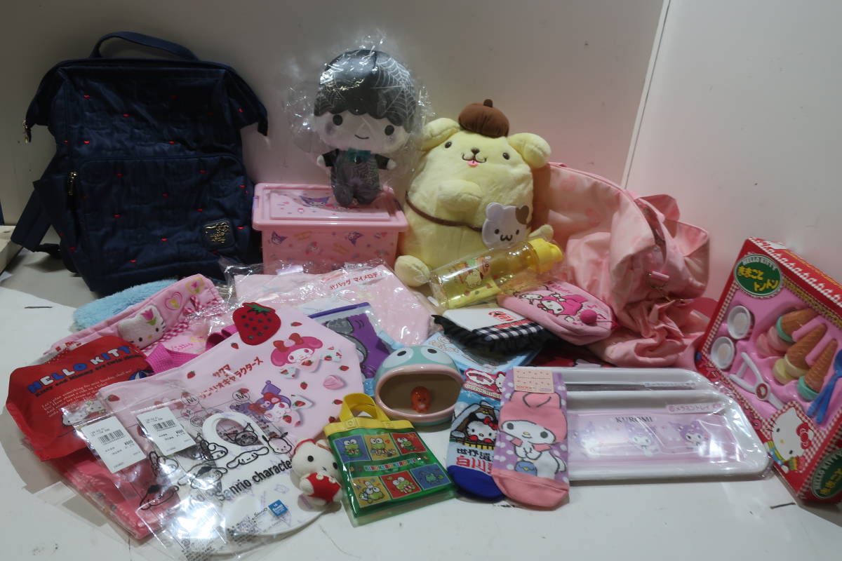 ★同梱不可【送1200円】3767 ジャンク扱い サンリオまとめ① Hello Kitty ポムポムプリン クロミ ハンギョドン 他 詳細未確認 保証無し