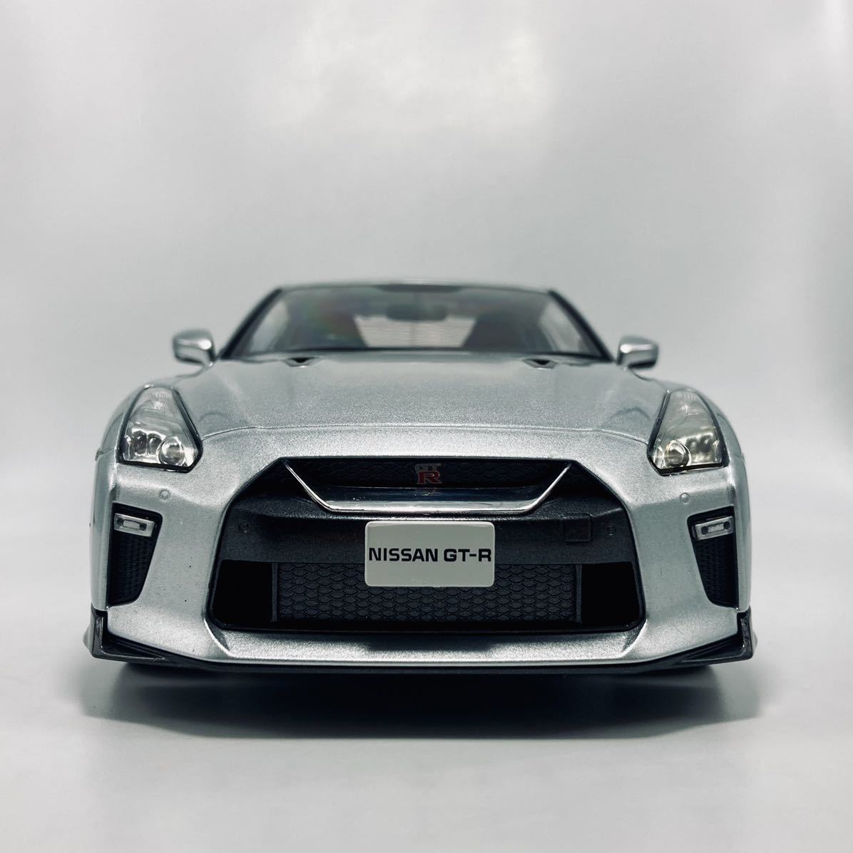 PREMIUM & COLLECTIBLES FIRST:18 1/18 平成29年式 R35型 日産 GT-R アルティメイトメタルシルバー ...