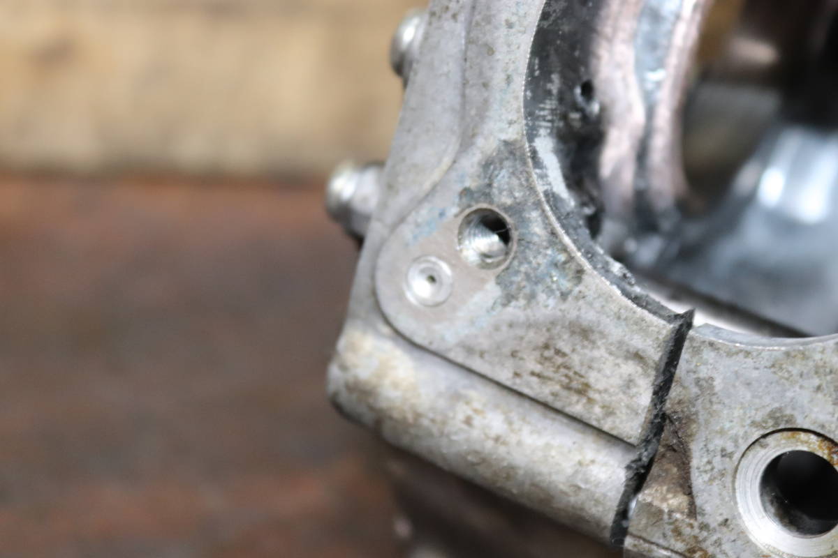 モンキー12vにポン付防振ゴム付 シャリー純正12Vクランクケース/2