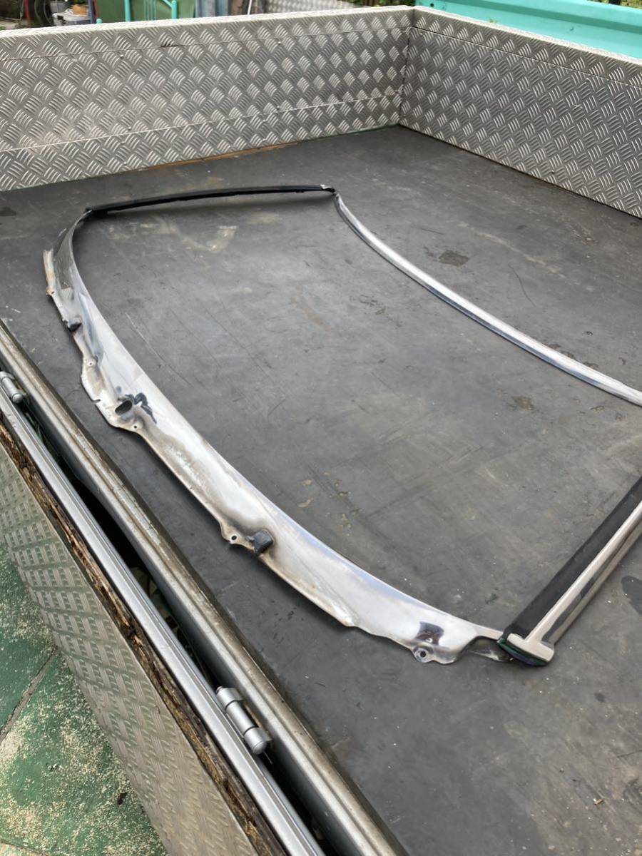 gx61クレスタ フロントガラスモール