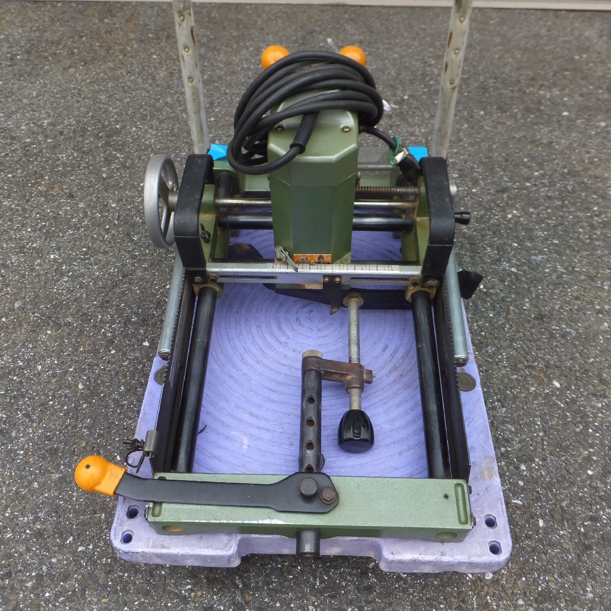 岐阜発★マキタ makita 大入レルーター 2516　100V 15A 50-60Hz 1430W 12000/min.★