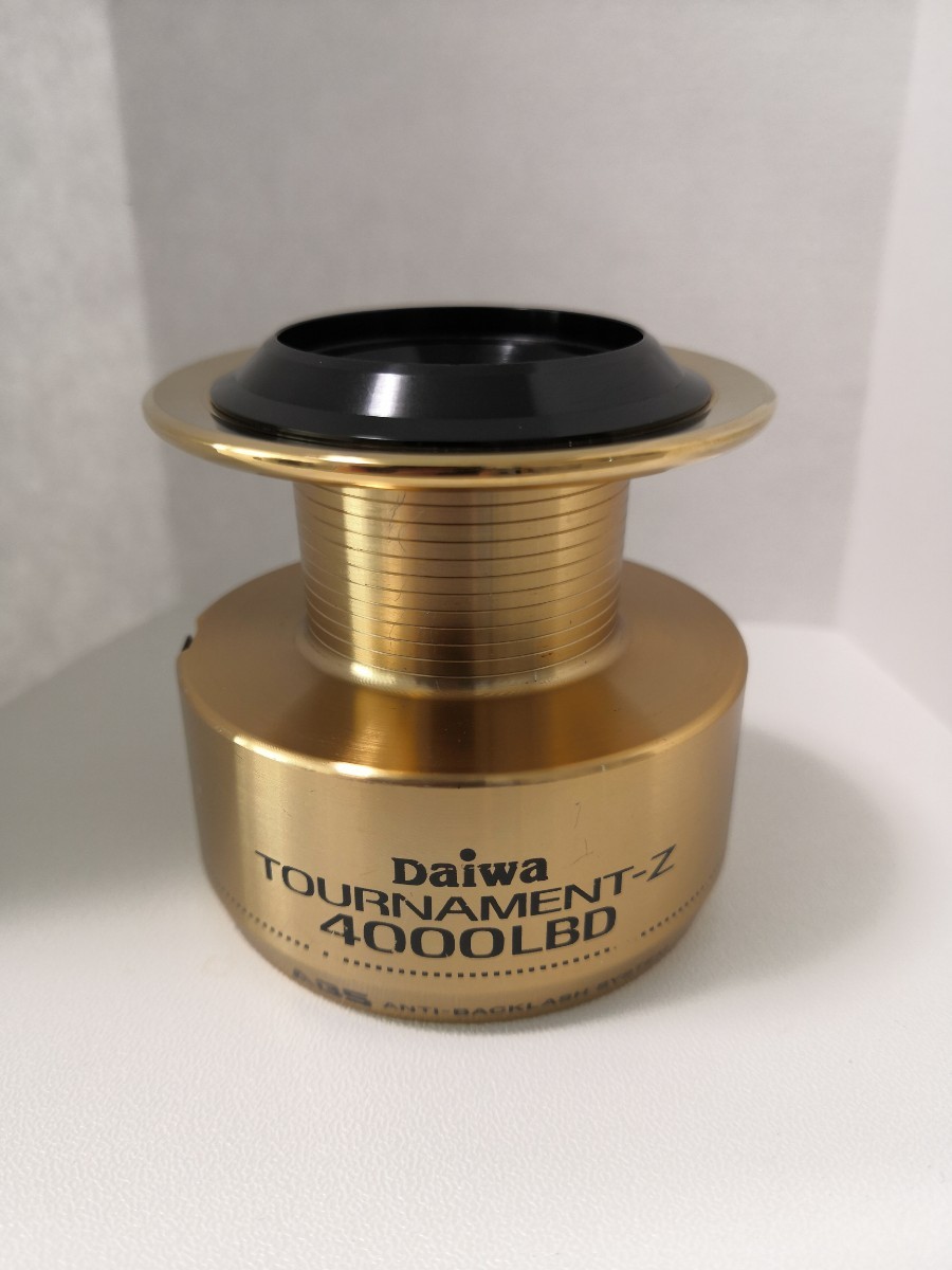 【美品】ダイワトーナメントZ 4000LBD スプール y4595