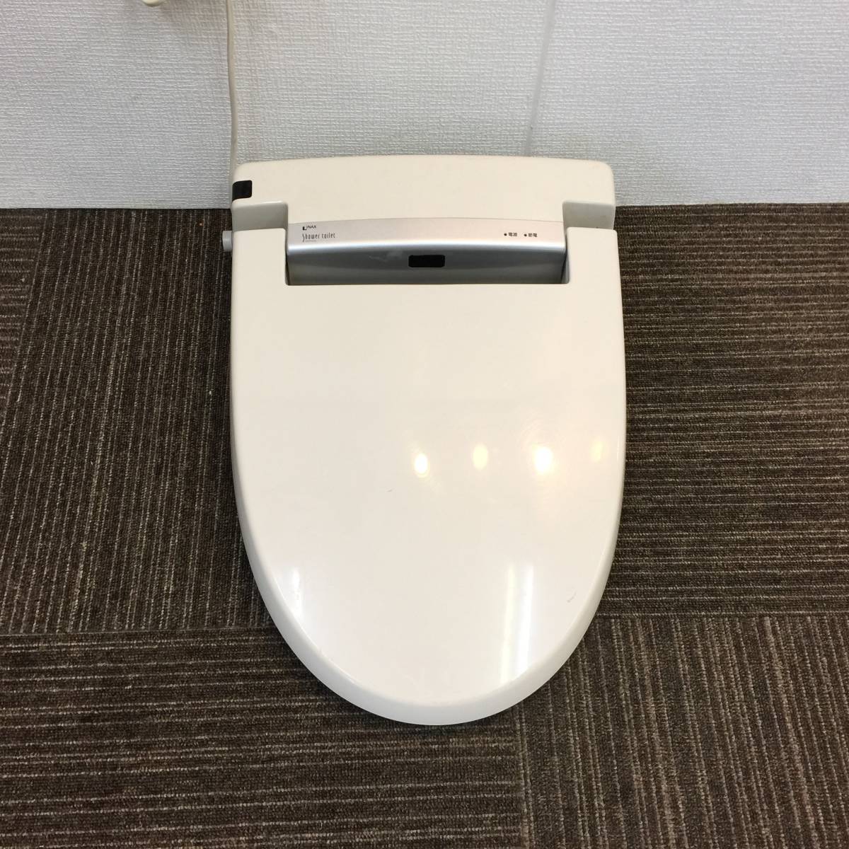 中古】リモコン付INAX(イナックス) 電気温水便座 ウォシュレット