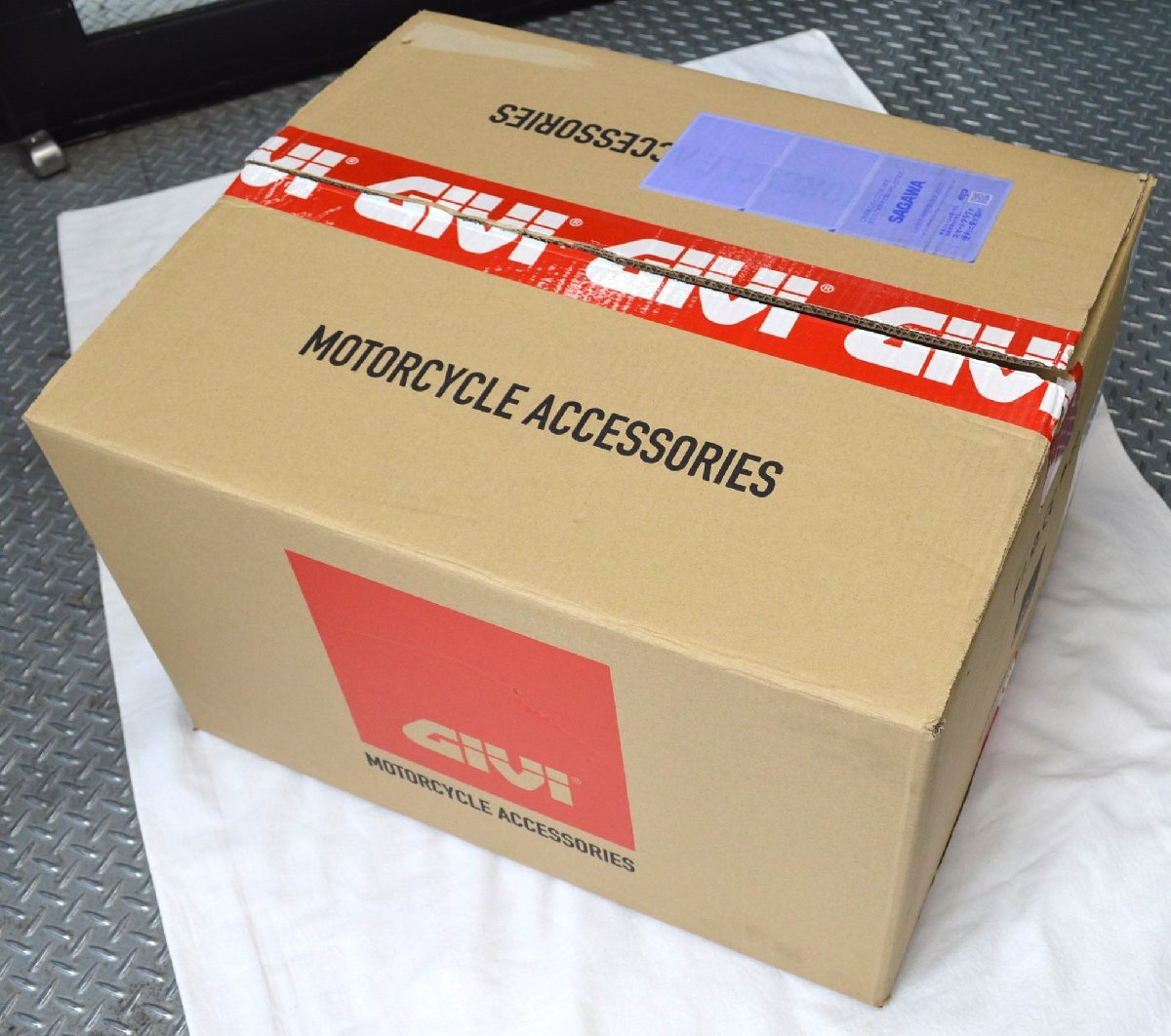 GIVI | モノロックケース givi モノロックケースの通販 E43NTLD e43ntl 