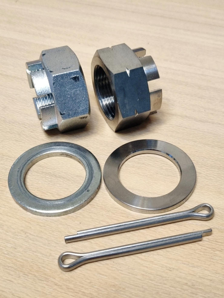 143-B-2 ◇ チタン合金カワサキZX-10R M24xP1.5アクスルシャフト