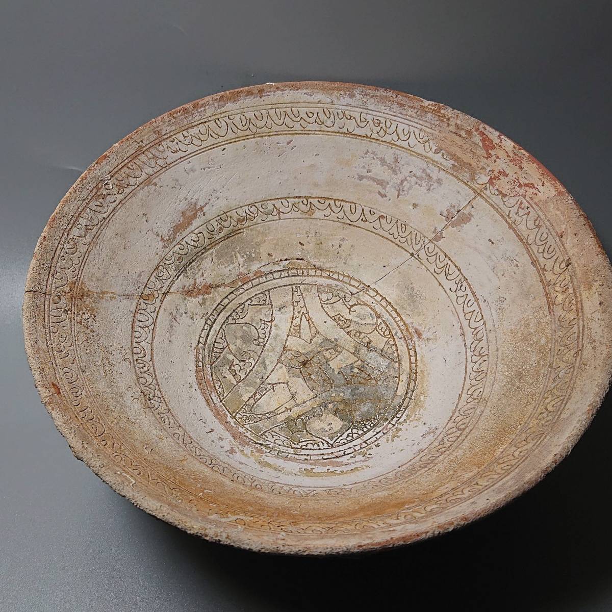 海上り 銀化釉 幾何学紋古代ペルシャ大碗 (検索)骨董 イスラム古陶 