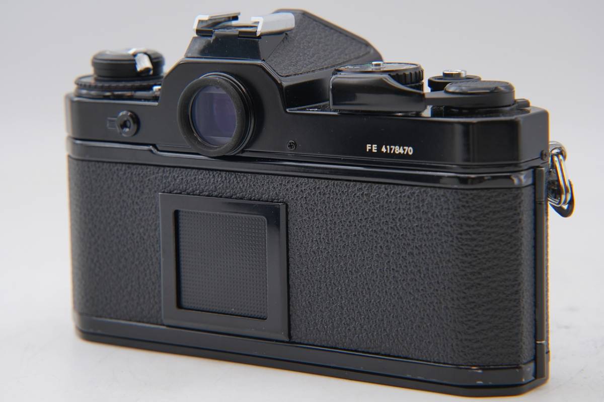 良品 Nikon FE フィルムカメラ + 36-72mm F3.5 レンズ 良品 Nikon FE フィルムカメラ + 36-72mm F3.5 レンズ☆動作品☆Nikon