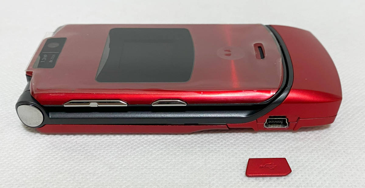 品 docomo FOMA M702iS レッド MOTOROLA モトローラ ガラケー ケータイ