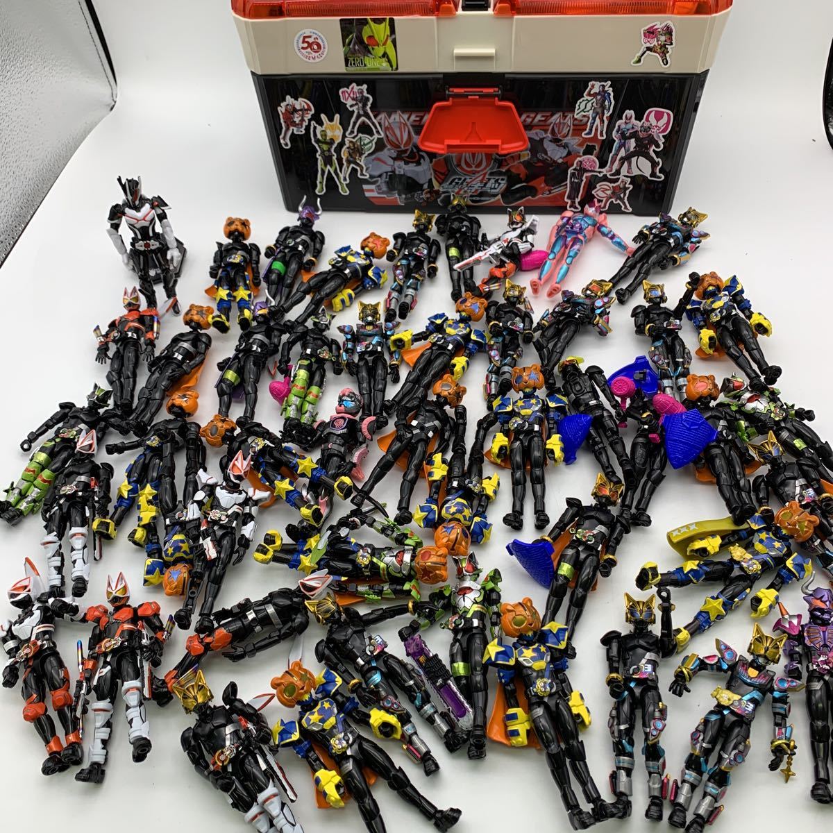 5-6-29□仮面ライダーギーツ 装動 仮面ライダーギーツ 未検品 仮面 