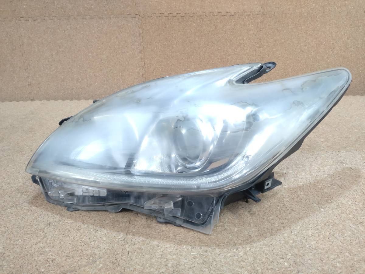 トヨタ プリウス ZVW30 左ヘッドライト HID KOITO コイト 47-52 後期 打刻印:モ【R5-2379C-K】
