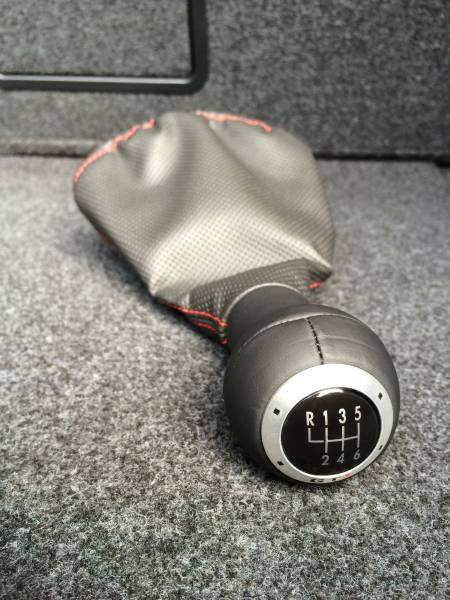 新品 VW ルポ Lupo GTI 純正シフトノブ＆ブーツ(フォルクスワーゲン用