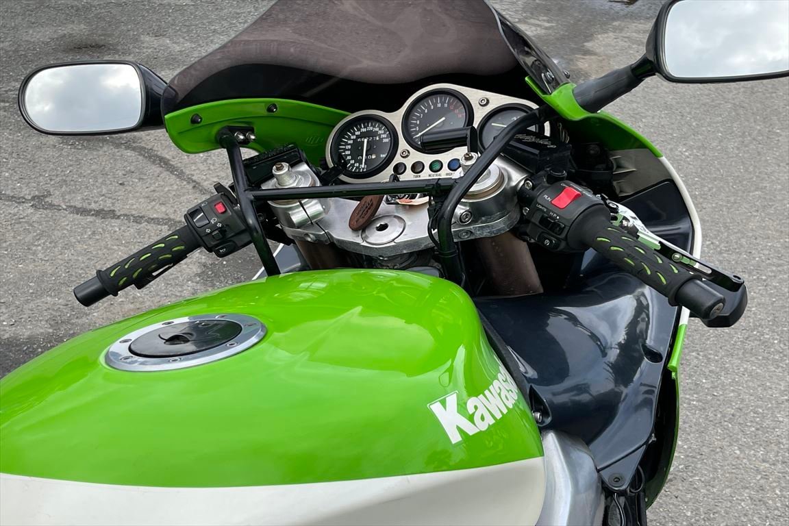 ZX－9R 売り切り