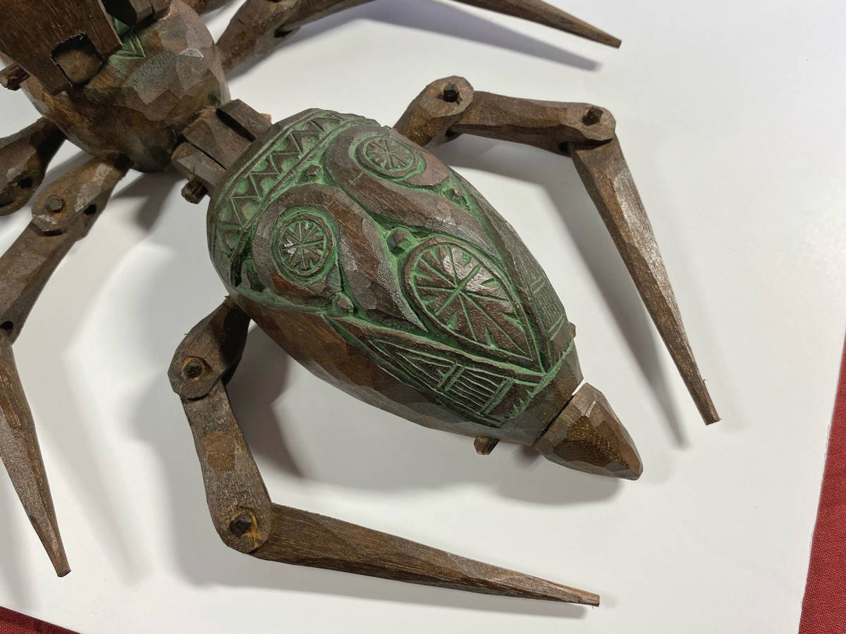 アイヌ美術 砂澤ビッキ 木彫り作品「はち」BIKKYサイン 北海道美術