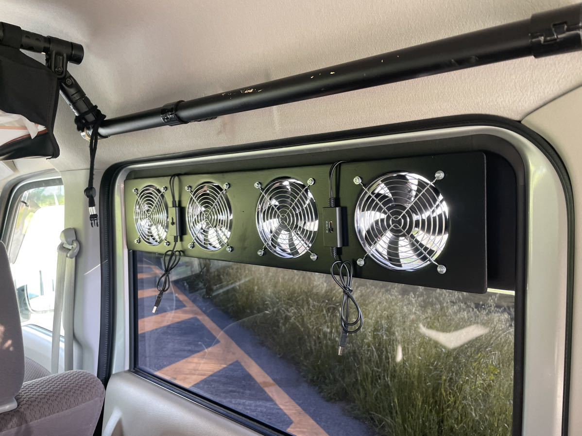 17エブリィ/他】換気扇 換気ファン 窓はめ込み式 車中泊 USB電源（車 