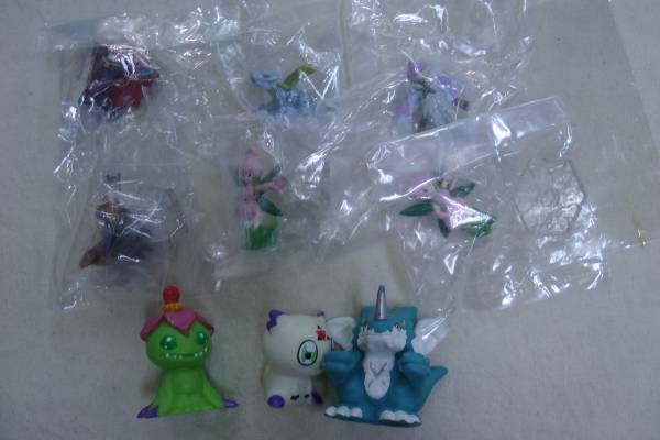 デジモン 昔のミニフィギュア9個 ガチャ 指人形 その他 売買されたオークション情報 Yahooの商品情報をアーカイブ公開 オークファン Aucfan Com