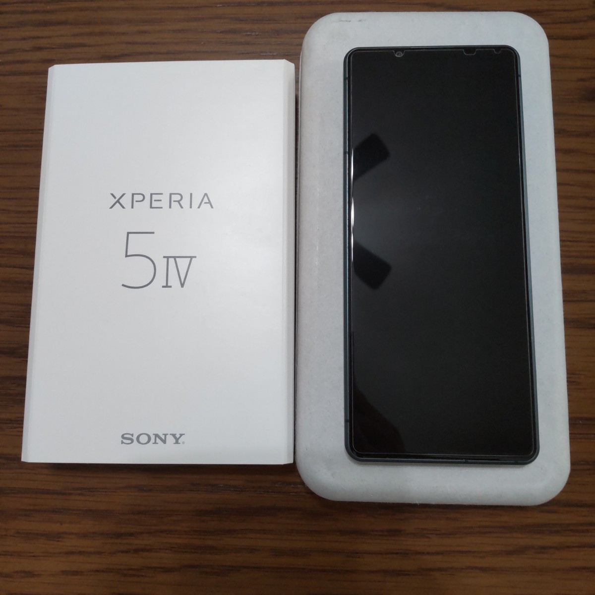 au Xperia 5 IV SOG09 エクリュホワイト 美品 Xperia 5 IV 【公式通販】