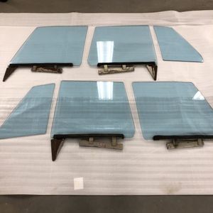ハコスカ ガラスのYahoo!オークション(旧ヤフオク!)の相場・価格を見る