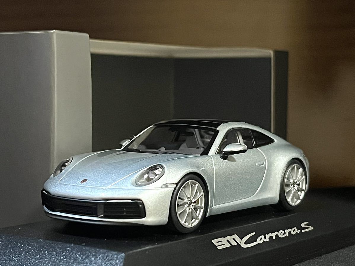 1/43 特注 ミニチャンプス ポルシェ 911(992) カレラ S シルバー 1:43
