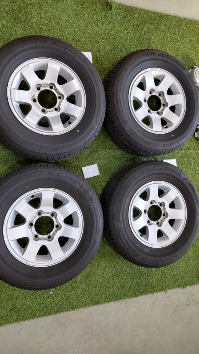 中古】215/70R15 スタッドレスタイヤ・ホイールセット BRIDGESTONE 