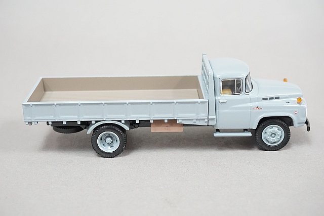 トミカリミテッドヴィンテージ LV-73a ニッサン ディーゼル 680型 高床