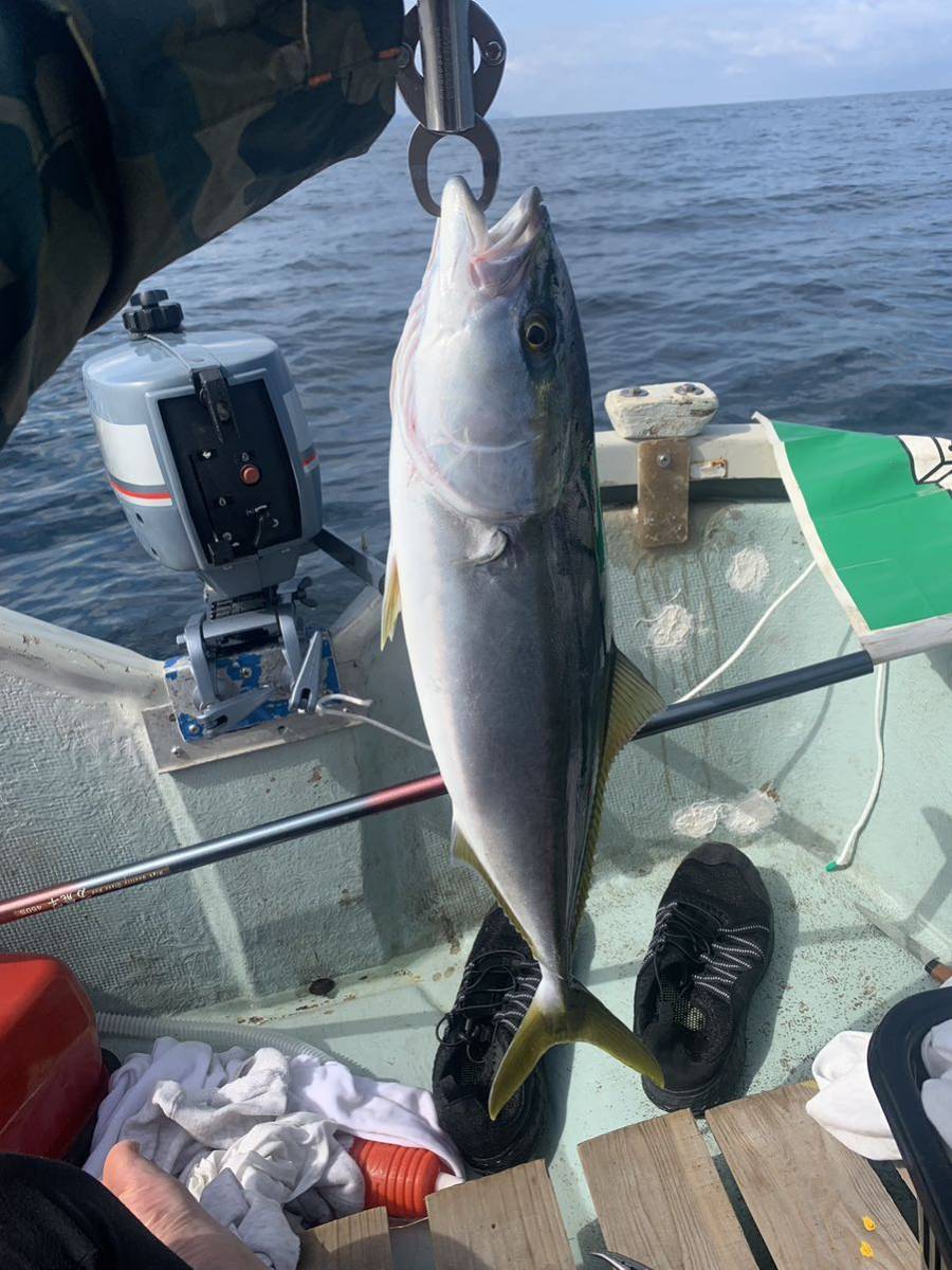 アカシヨット EK-319 ＋YAMAHA 2B 2馬力エンジン＋ボート 他携行缶等  