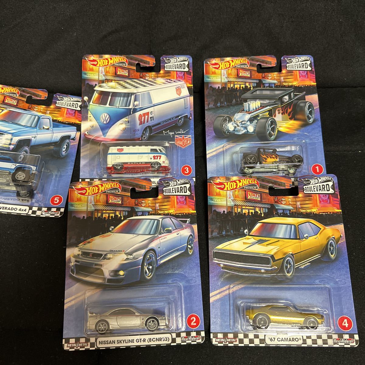 ホットウィール Hot Wheels ブールバード セット スカイライン t1 ボーンシェイカー