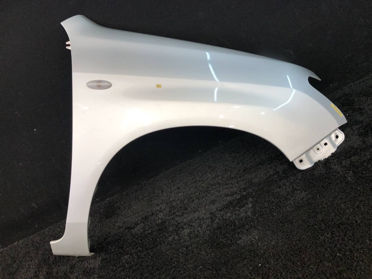 サクシード NCP160 NCP165 フェンダー 右 53811-52360 1E7 シルバーマイカメタリック 350135