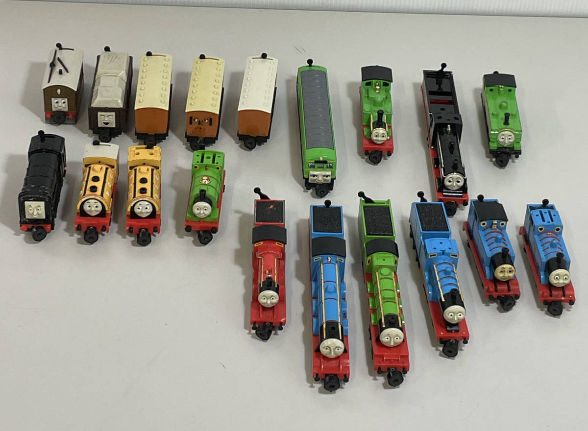 BANDAI バンダイ トーマスエンジンコレクション 19台 機関車トーマス