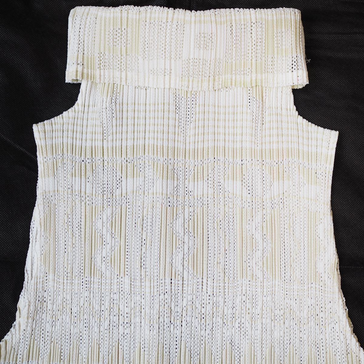 1円~【PLEATS PLEASE】プリーツプリーズ イッセイミヤケ ノースリーブ