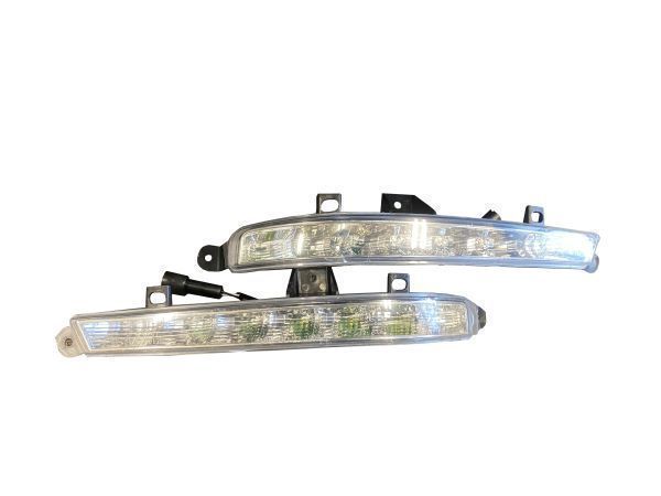 W221 後期 デイライト 在庫処分セール】W221 後期 S65/63仕様 LED デイライト 社外品 台湾製