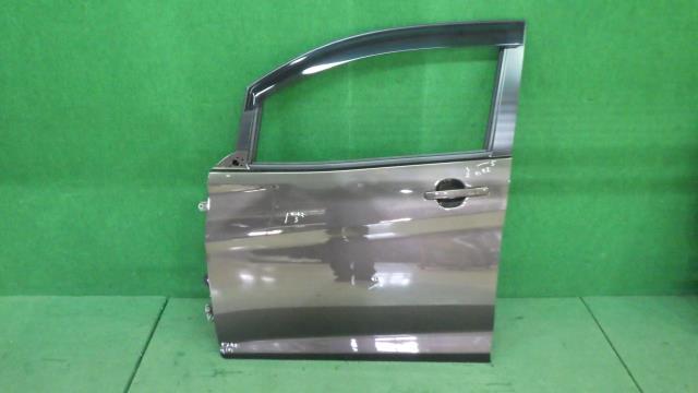 デイズ DBA-B21W フロント　左　ドア　助手席 C22(CBA)