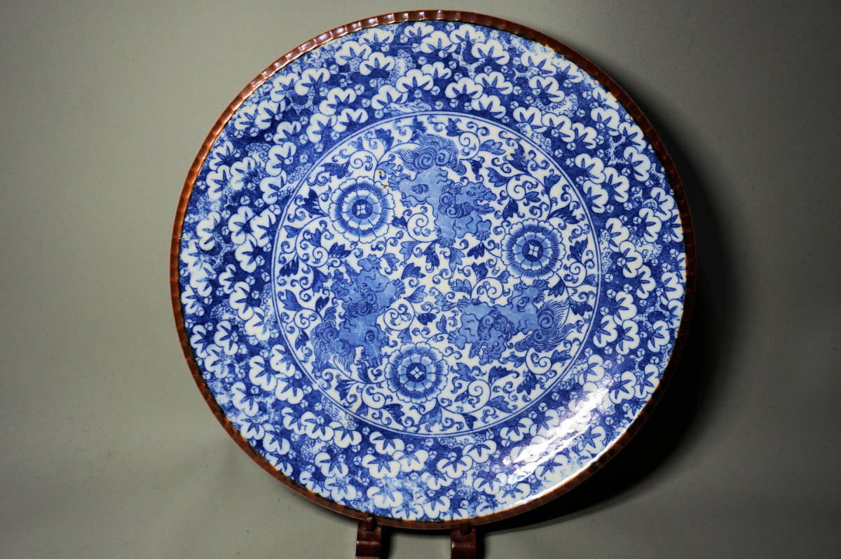 ◎【P】イゲ皿/花唐草に三唐獅子文画/1尺皿/Φ31.6