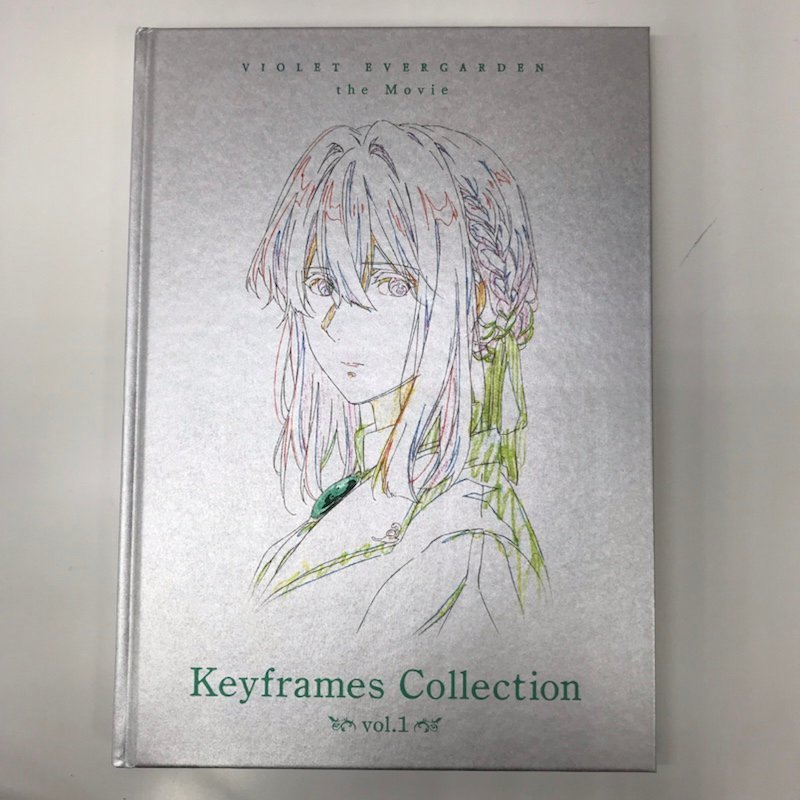 230626RM490045 ヴァイオレット・エヴァーガーデン シリーズ公式設定集 